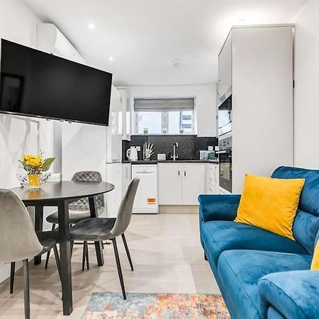 Luxstay Holland Park Apartment With Ac Londra Exterior foto
