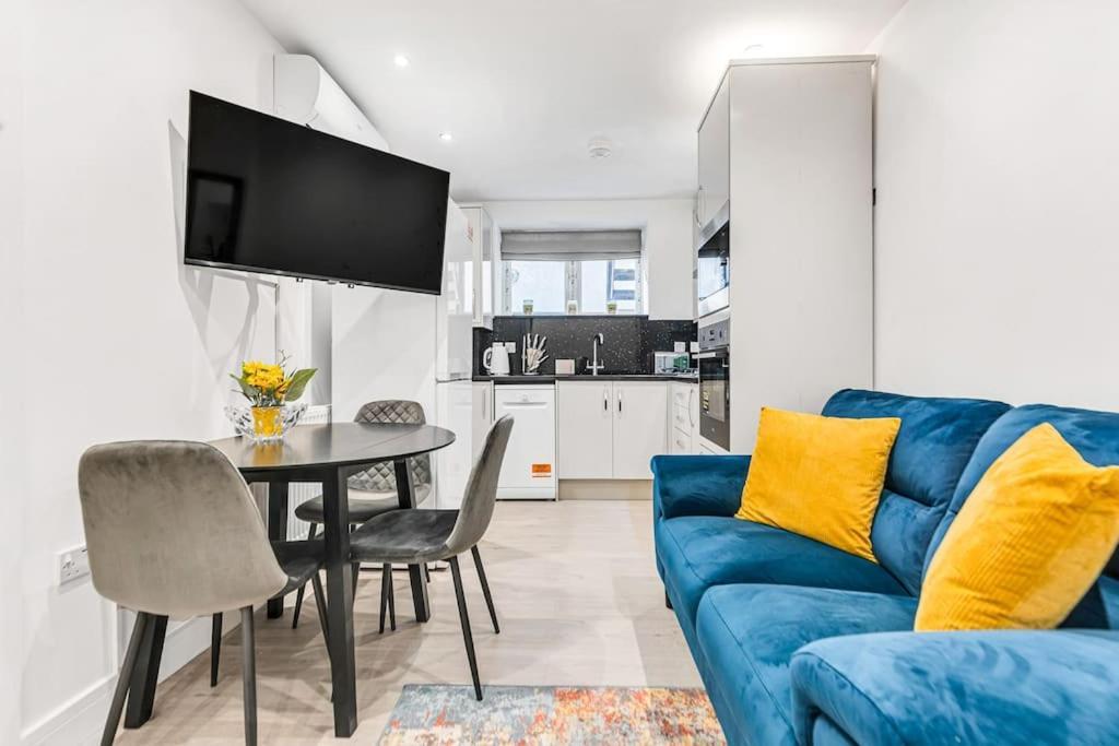 Luxstay Holland Park Apartment With Ac Londra Exterior foto