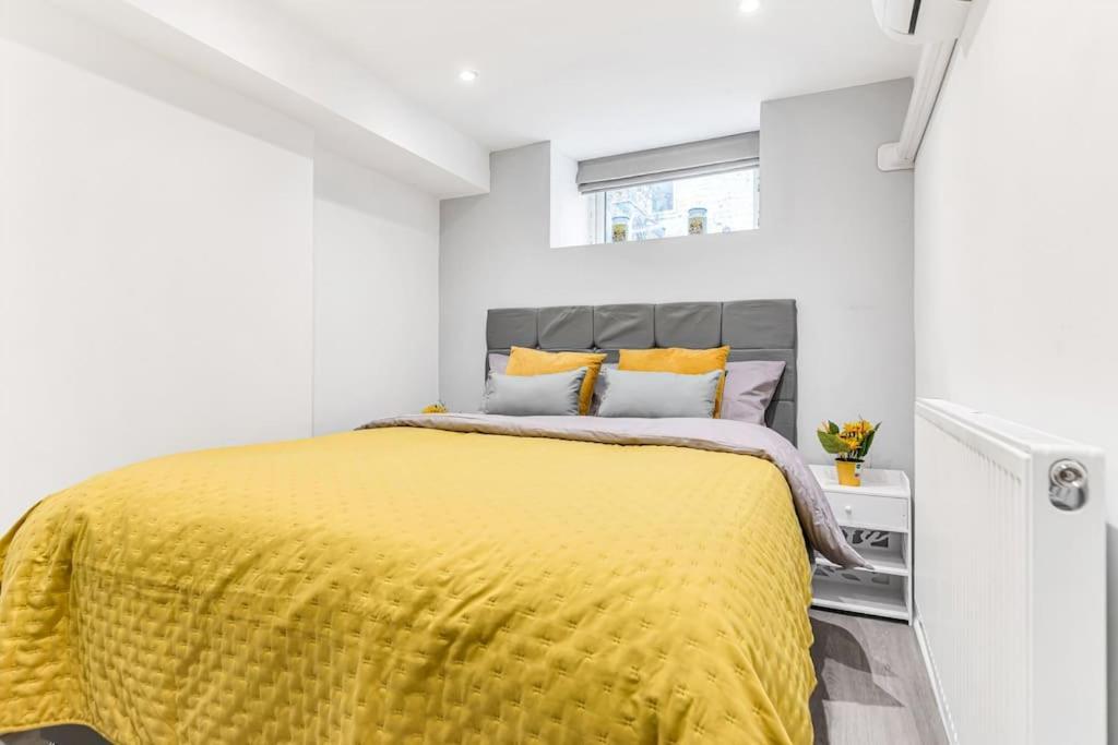 Luxstay Holland Park Apartment With Ac Londra Exterior foto